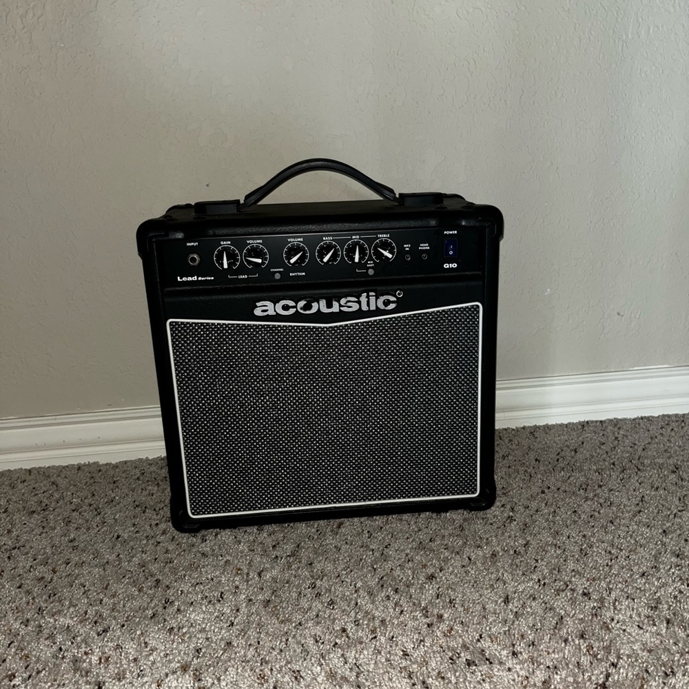 Acoustic amplifier